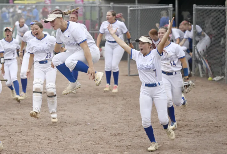 Wahlert captures 3A state title